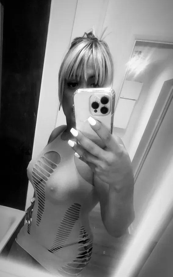 TS Amanda