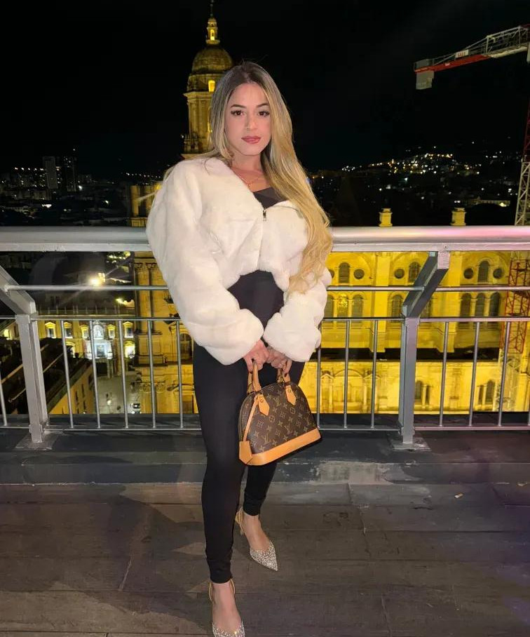 Mía